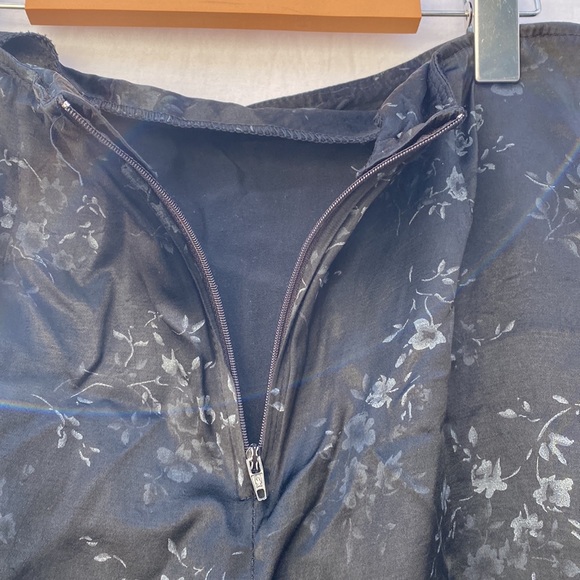 Vintage Floral Satin Maxi Skirt - Picture 7 of 9